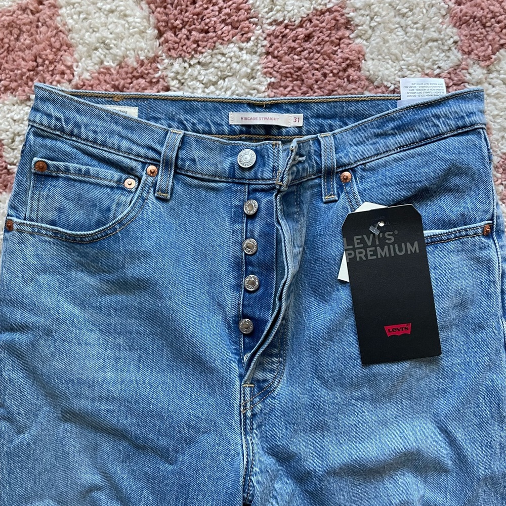 NWT Levi's Jeans Premium Ribcage Straight Ankle Ripped